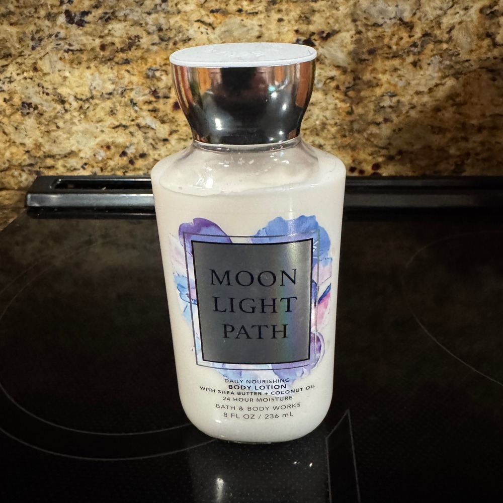 Bath & Body Works Moonlight Path Daily Nourishing Body Lotion 8oz Jasmine Musk